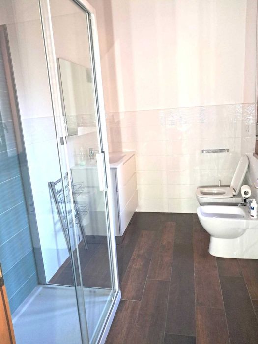 6 кімнат. квартира в елітному районі біля парку в місті Імола (Італія)