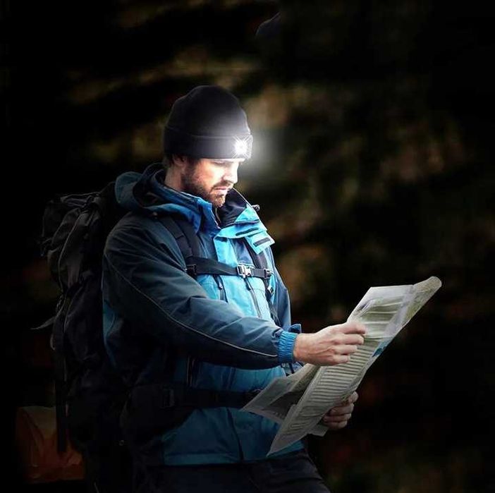 Czapka Zimowa z latarką LED Ładowana USB Ciepła Akrylowa Czarna męska