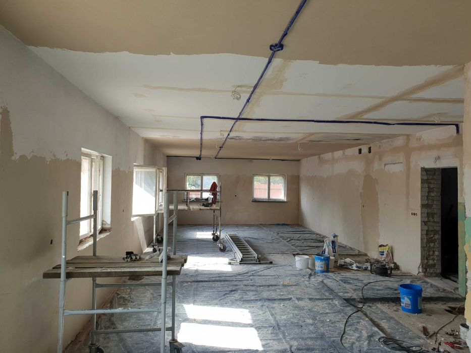 Usługi budowlane - budowa domów * prace żelbetowe * więźby dachowe