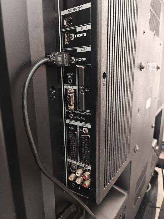 Telewizor Sharp LC-46XD1E 46 cali - super stan