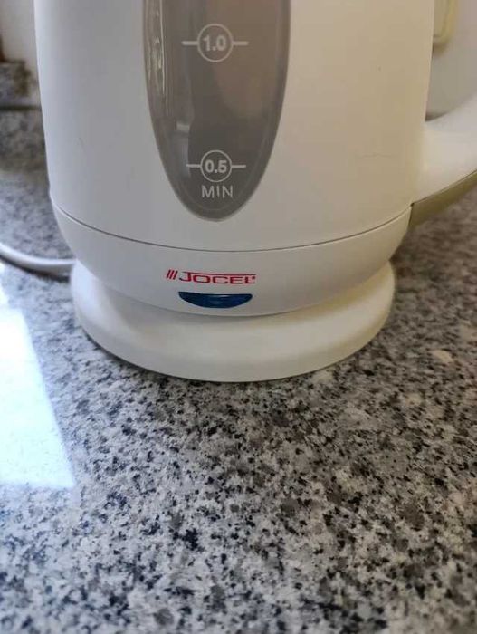 Jarro elétrico branco