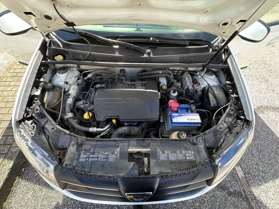 Logan DACIA GPL verde