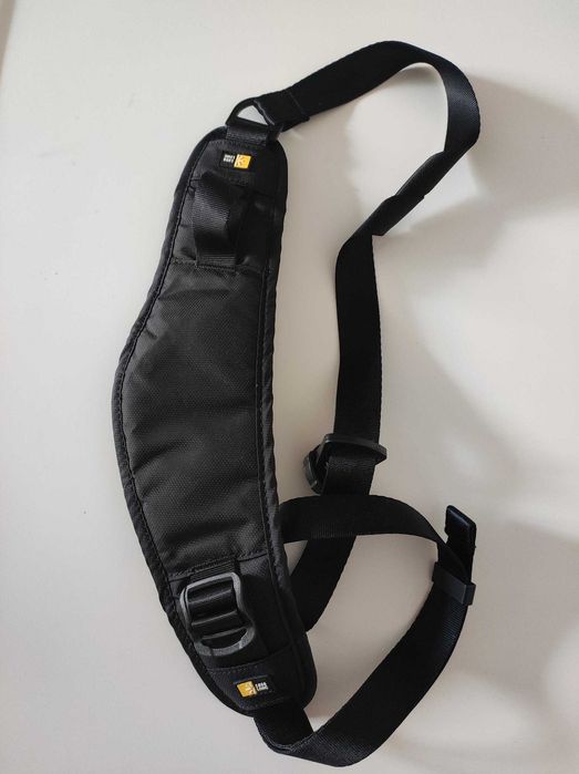 Side-use strap for reflex camera (Logicase)64750575195394123