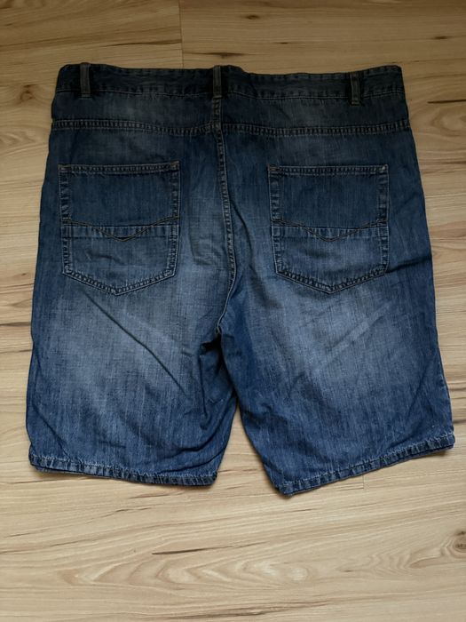 Spodnie meskie krotkie