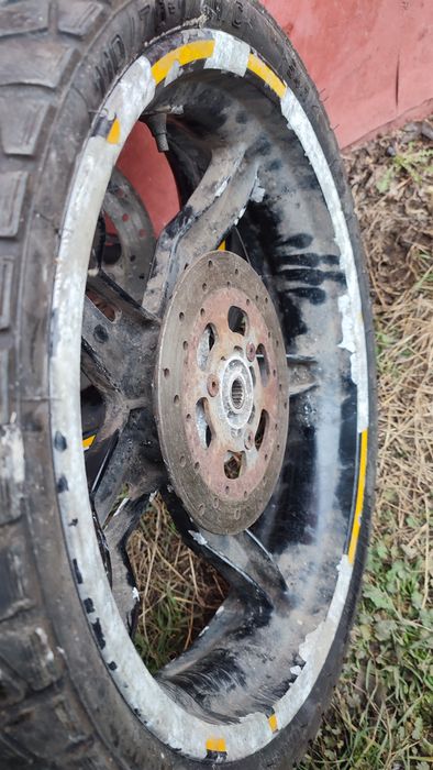 Мотошини з дисками в зборі 110/70/r17