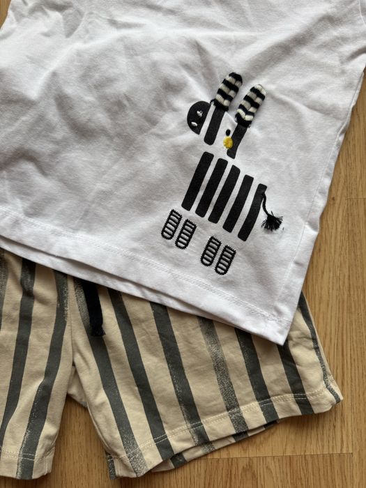 Комплект футболка+шорти. Новий.