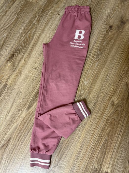 Продам костюм на дівчину, розмір 158