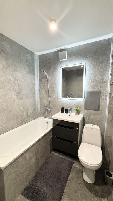 Подобова оренда в центрі. вул. Київська, 59