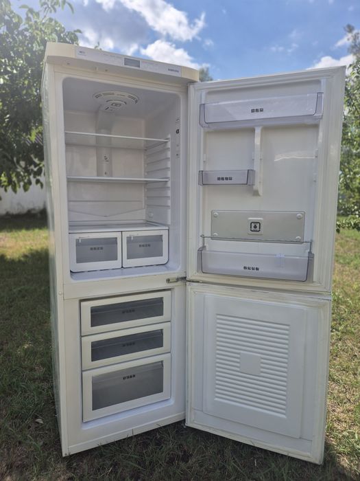 Холодильник Samsung Клас А,