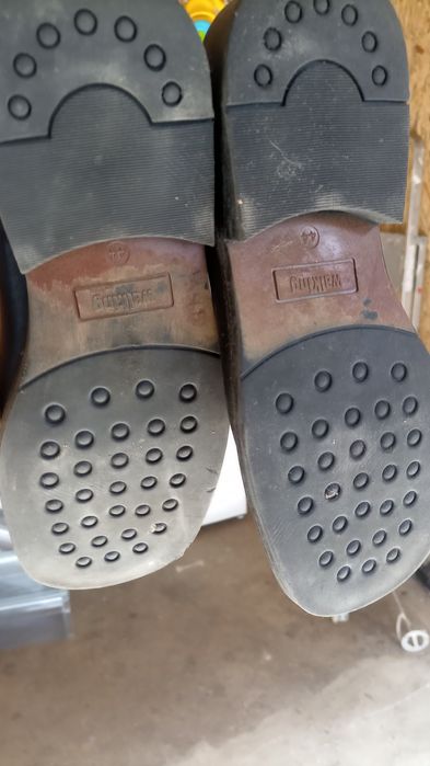 Sapatos pele número 44