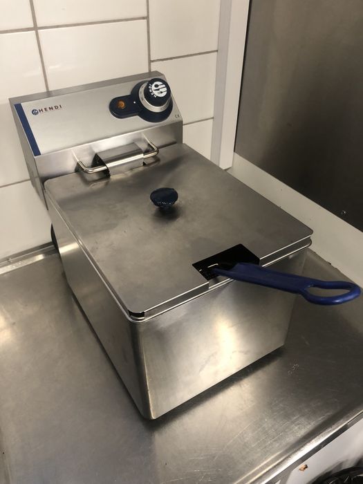 Frytkownica gastronomiczna Hendi 8L 3500W – stan dobry