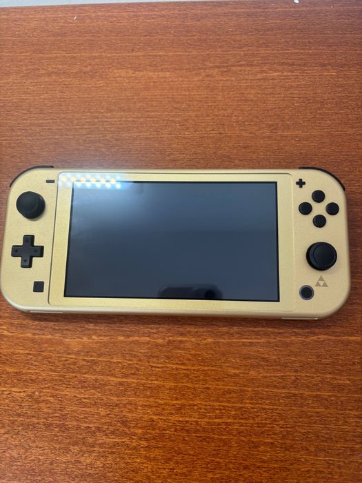 Nintendo Switch Lite Hyrule Edition