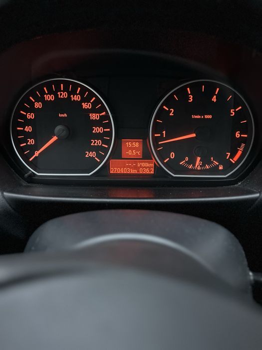 bmw e87 118i benzyna