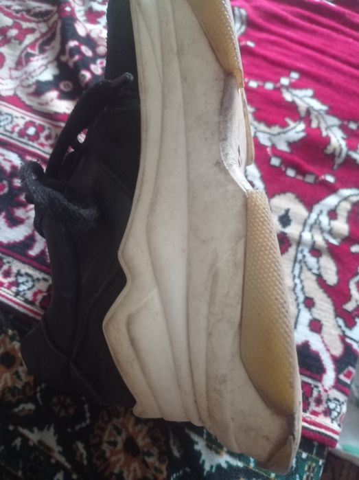 Красовки  кожа 38 р.Тапочки 37 р.