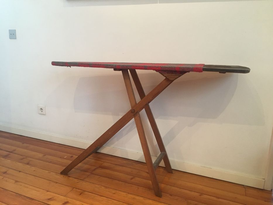 Tábua de passar a ferro vintage