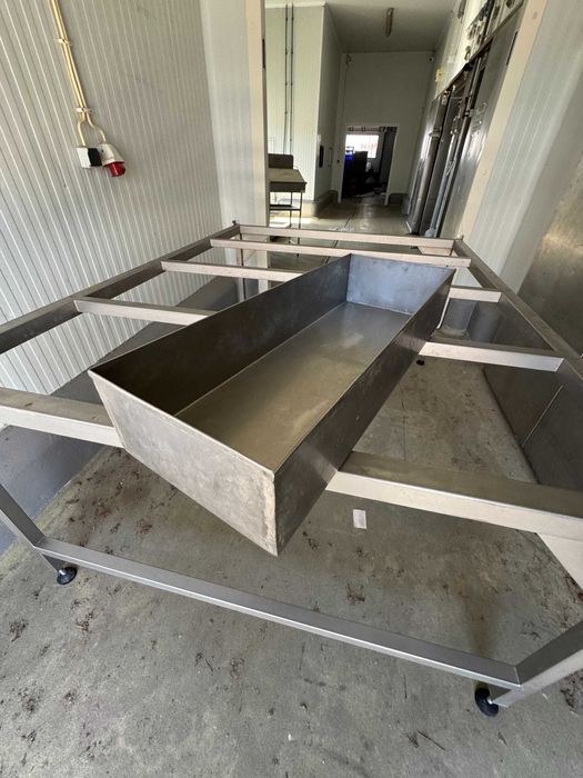 Tabuleiro em Inox - 30x80x15 cm