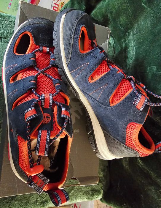 Półbuty  trekingowe Timberland Juenes r. 35 nowe, zamsz
