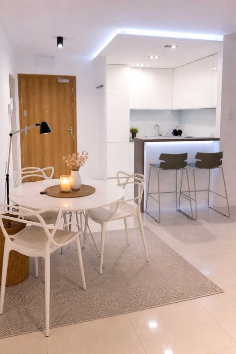 3 pokojowy,duży APARTAMENT W CENTRUM 68m2 rynek| balkon|na doby M31