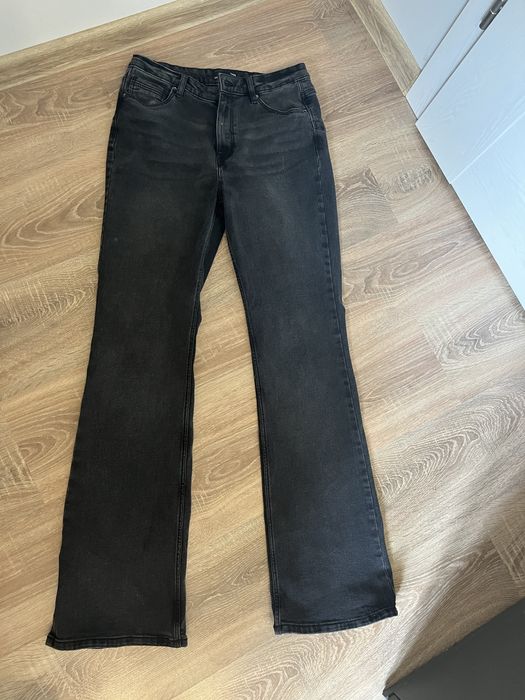 Spodnie jeansy dzwony