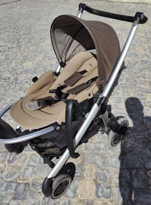 Carrinho de bebé marca Bebé Confort