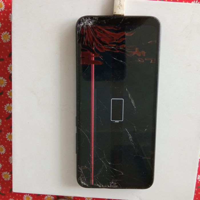 Xiaomi redmi 9AT uszkodzony wyświetlacz reszta sprawna
