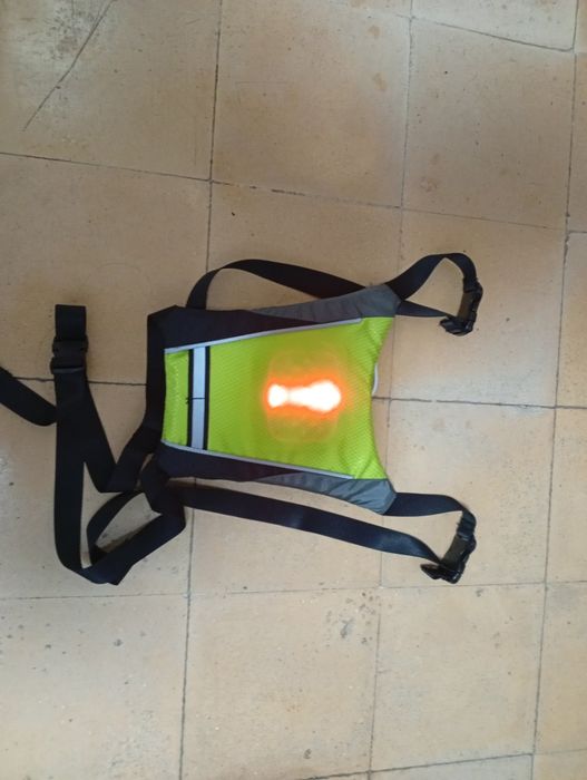 Triângulo luminoso de desporto