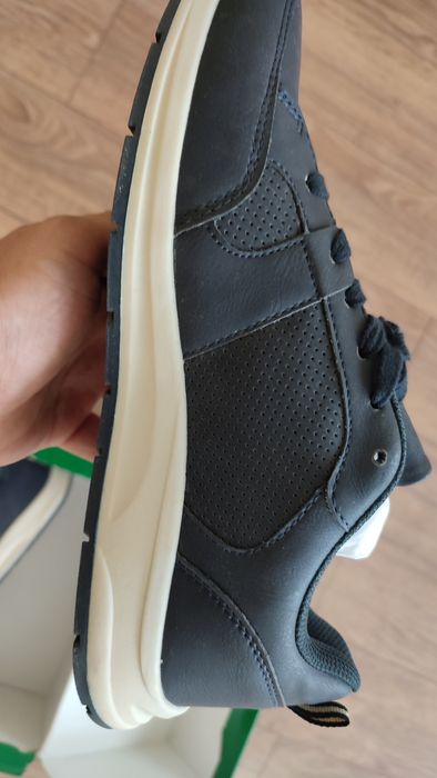 Німецькі шкіряні кросівки нові! 40-41. 7,5! 265-270