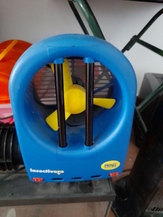 Mata moscas e mosquitos