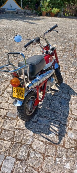 Honda mota monkey