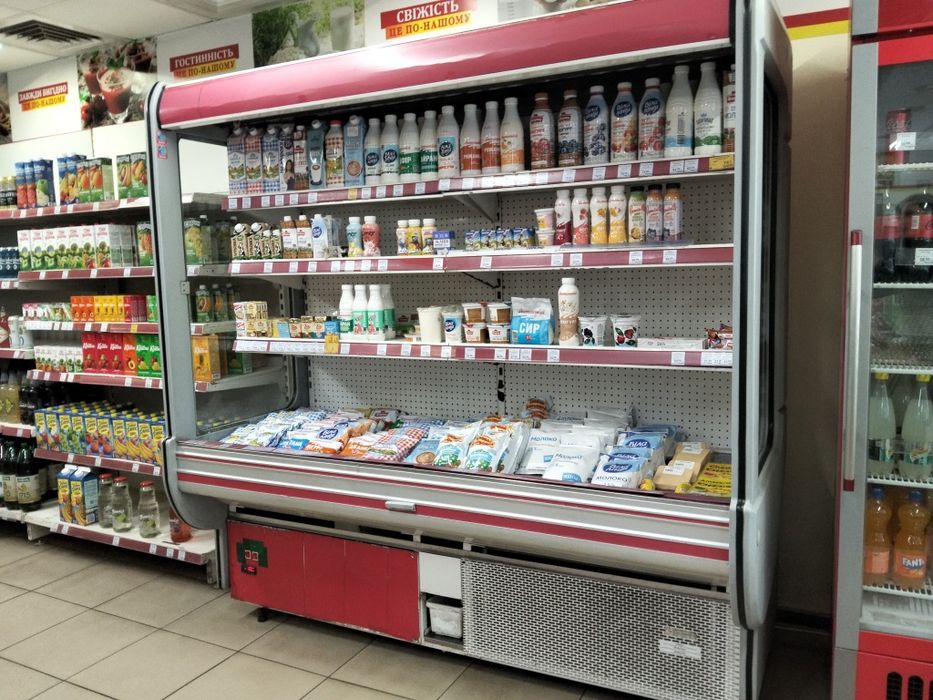 Холодильна вітрина