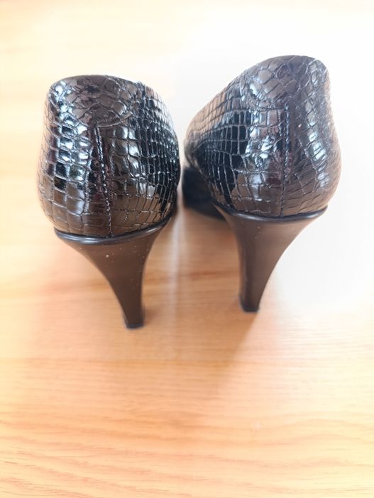 Туфлі 38 р. натуральна шкіра