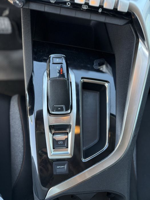 Peugeot 3008 - 1.6 HDI Allure