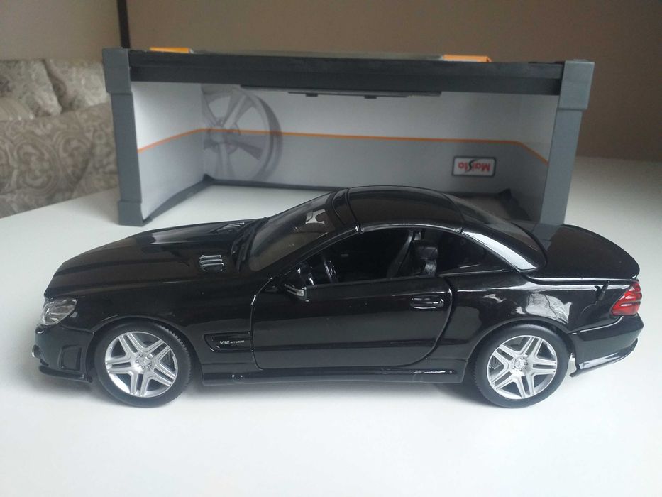 модель 1.18 MERCEDES BENZ  SL65 AMG V12 BITURBO 2009