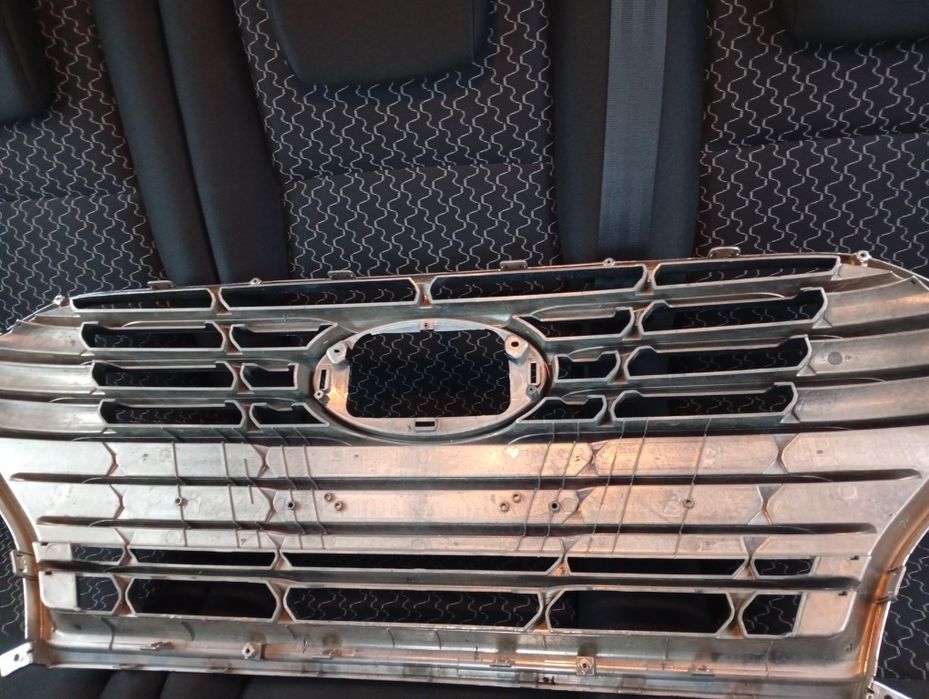Решітка декоративна Hyundai Santa Fe