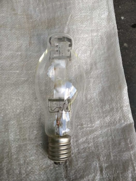 Продам лампочки Tesla 250 W, 400W. ДРЛ 125.