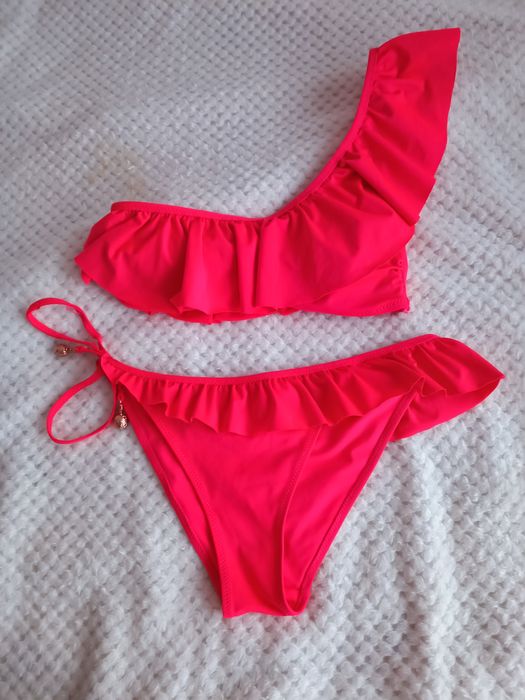 Купальник яскравого коралового кольору