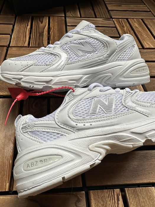 Кросівки жіночі new balance 530 white білі нью беланс