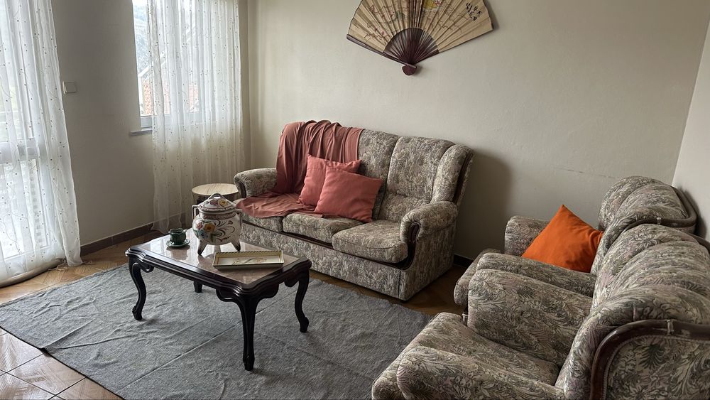 Sofa antigo bonito