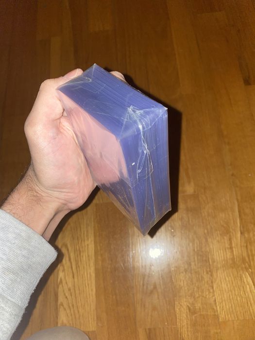 Pack de 50 card savers para protecao de cartas de pokemon, yugiho etc