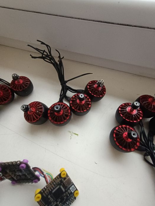 Комплект моторів iFlight XING 2814 1100KV (4 шт.) — 750 грн