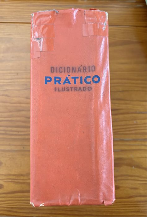 Lello Illustrated Practical Dictionary64752051603714124