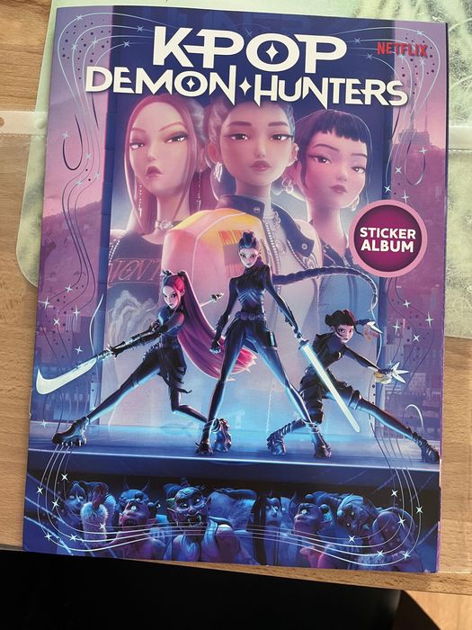 Kpop demon hunters naklejki do albumu