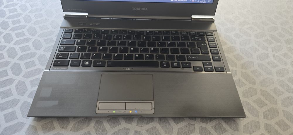 TOSHIBA PORTEGE Z830-10H – Intel i5 / 10 GB RAM /