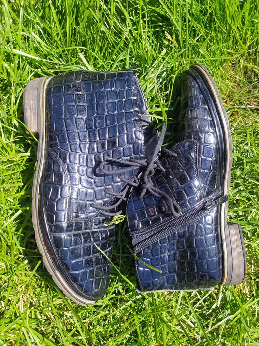 Осінні стильні жіночі лаковані черевики р.38 б/в