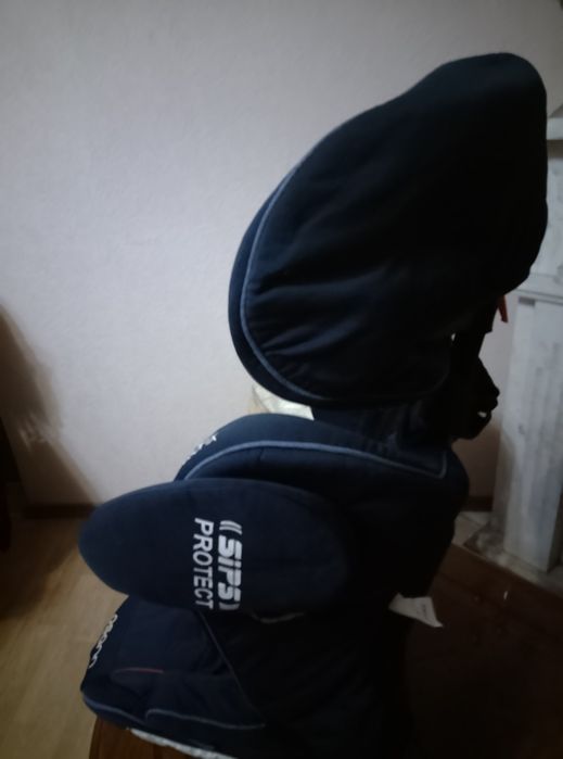 Дитяче автокрісло б/у.
