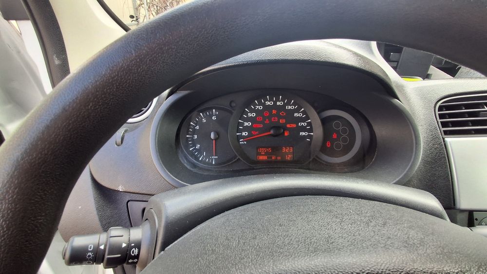 Renault kangoo 2011 1.5  продам