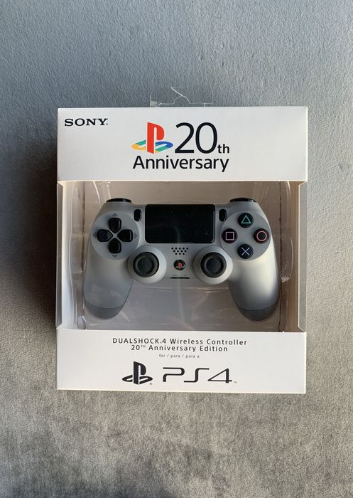 Comando Ps4 edição 20 Anos