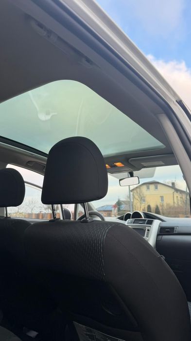 Samochód Toyota Verso