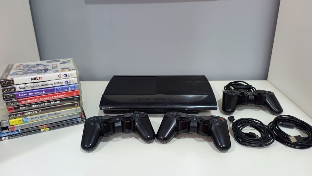 playstation 3 super slim 2 джойстика - купить приставки - Цена на