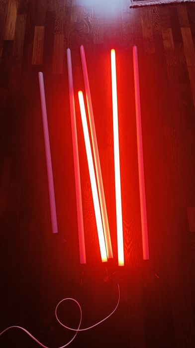 Lampy LED 90 i 120 cm czerwone